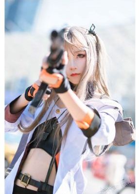 草草免费视频_JVID性感写真